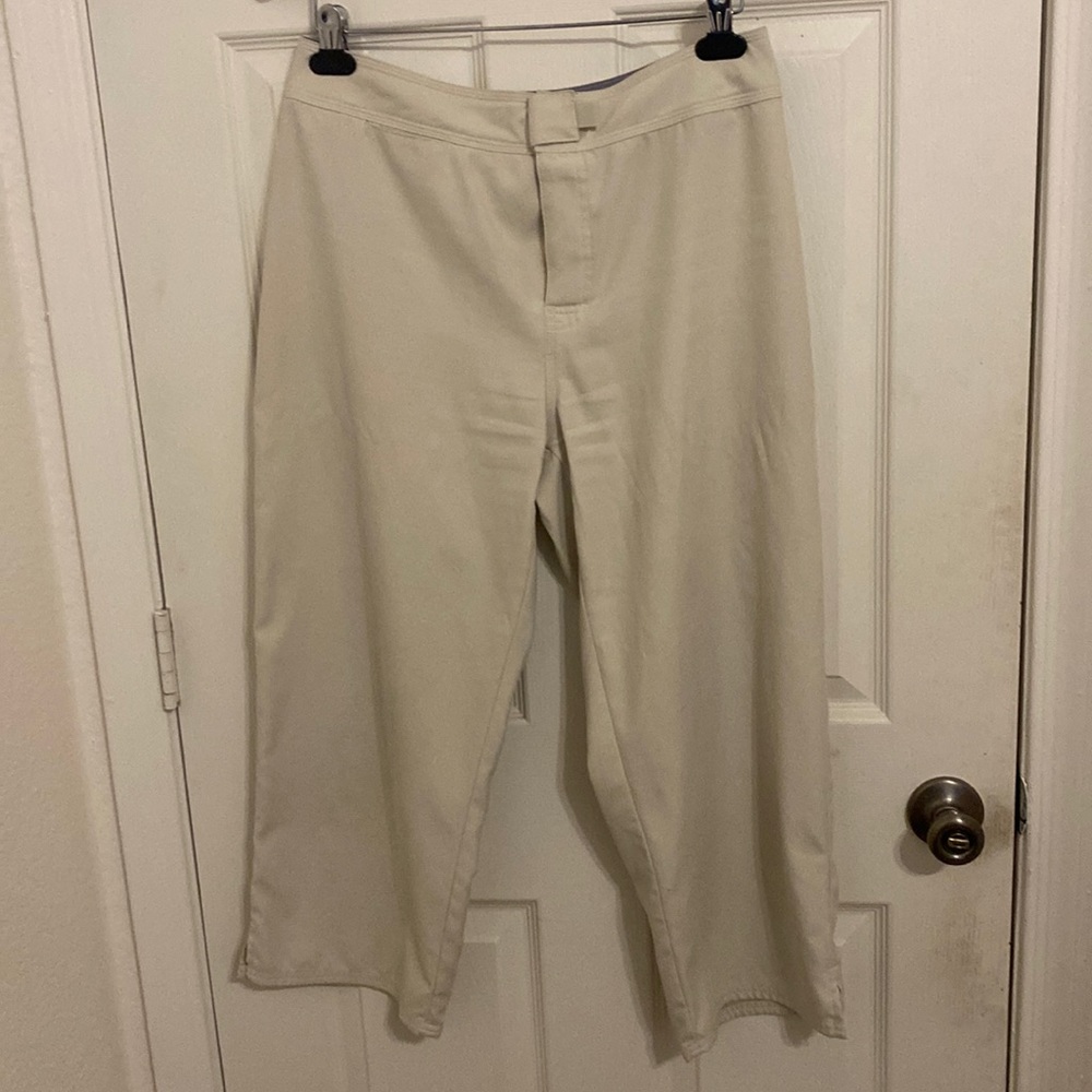 Beige Patagonia Cropped pants